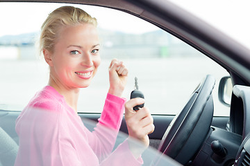 Image showing Woman driver showing car keys.