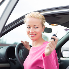 Image showing Woman driver showing car keys.