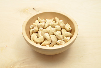 Image showing Detailed and colorful image of cashew nut