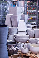 Image showing Glazed and unglazed ceramic flower pots