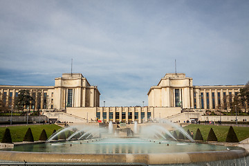 Image showing Architecture and Fountain in Paris france