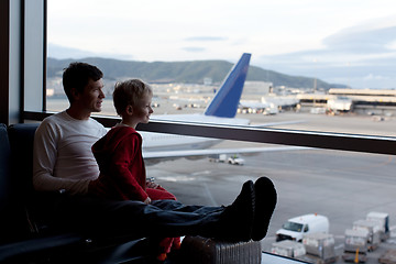 Image showing family at the airport