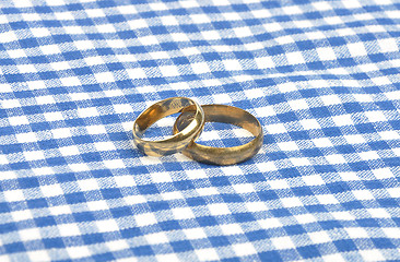 Image showing Arrangement with wedding rings