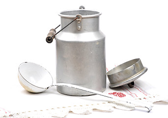 Image showing Milk can open