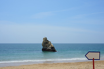 Image showing Rock cliff in ocean