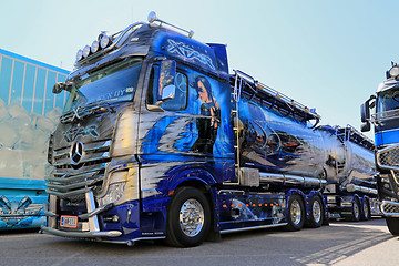 Image showing Mercedes-Benz Actros Xtar Show Truck