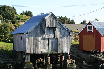 Image showing woden sea houses