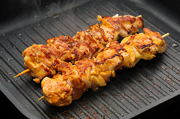 Image showing chicken shish kebab on skewers