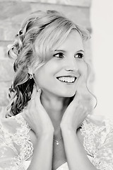 Image showing bw portrait of beautiful smiling bride