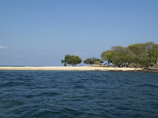 Image showing Deserted beach on island