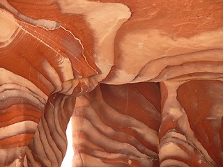 Image showing Close up of a sandstone gorge formation, showing pattern, structure and texture, Siq, Rose City, Petra, Jordan