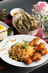 Image showing Thai Fried Chicken Wings with Noodles