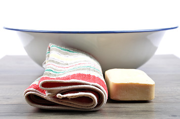 Image showing Washing utensils