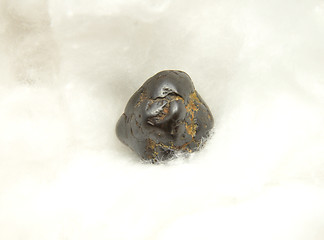 Image showing Tektite glass on cotton