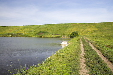 Image showing Ground road on the dam