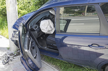 Image showing Wrecked car