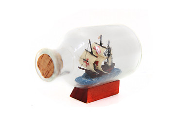 Image showing smal ship in th glass bottle 