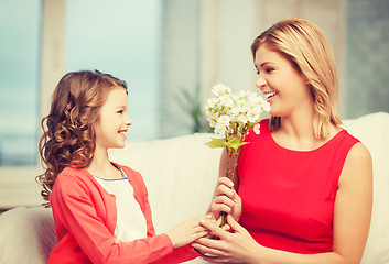 Image showing mother and daughter