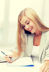 Image showing businesswoman with phone