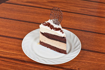 Image showing chocolate cake piece