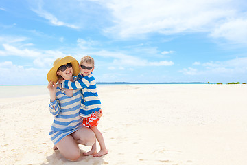 Image showing family at beach