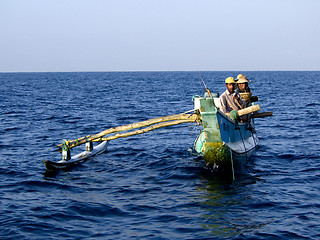 Image showing Fishermen at the Indian ocean