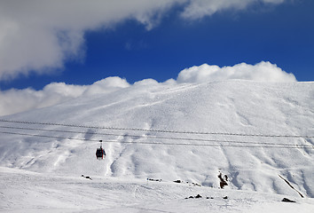 Image showing Gondola lift and off-piste slope