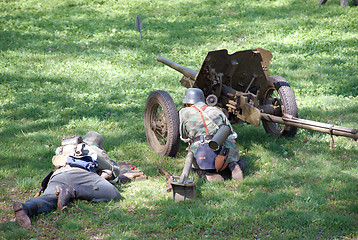 Image showing Cannon squad in action