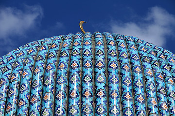 Image showing Huge blue dome Arab mosque 