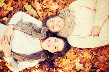 Image showing romantic couple in the autumn park