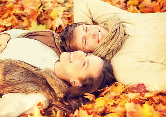 Image showing romantic couple in the autumn park