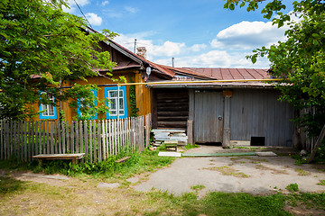 Image showing country house