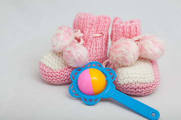 Image showing pink baby's bootees