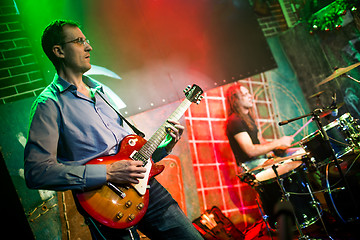 Image showing Band performs on stage