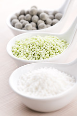 Image showing tapioca pearls with lime. white bubble tea ingredients