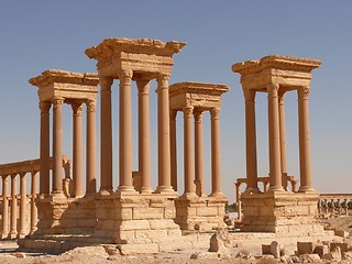Image showing Ancient columns, archaeological site, UNESCO heritage, ruins, Palmyra, Syria