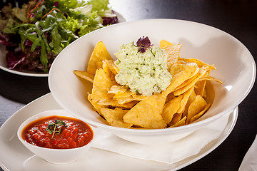 Image showing Crisp corn nachos with guacamole sauce