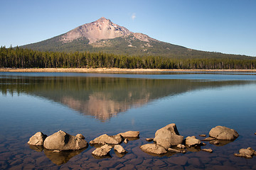 Image showing Mount Mcloughlin and Sky Lake Cascade Mountain Range Oregon Stat