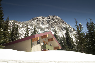 Image showing Private Lodging Ski Chalet Lodge Heavy Snow North Cascade Mounta