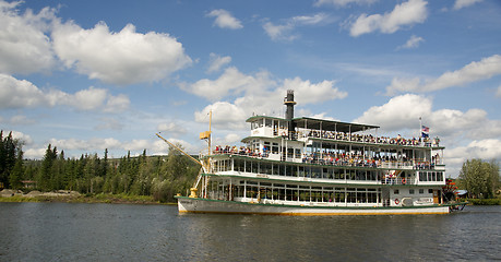 Image showing Sternwheeler Riverboat Paddle Steamer Vessel Moves Tourists Down