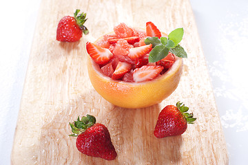 Image showing Fruit salad with strawberry and grapefruit