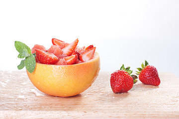 Image showing Fruit salad with strawberry and grapefruit