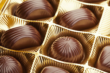 Image showing Box with chocolate pralines