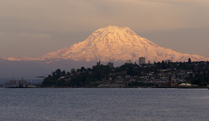 Image showing Mt Rainier Sunset Cascade Range Puget Sound North Tacoma Washing