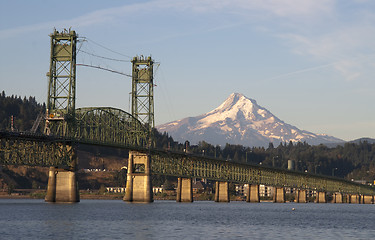 Image showing Bridge over Columbia to Hood River Oregon Cascade Mountian