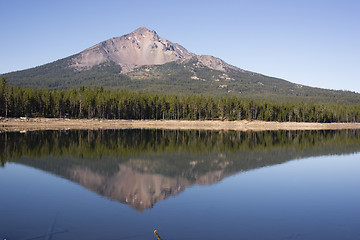 Image showing Four Mile Lake Mount McLoughlin Klamath County Oregon Cascade Mo