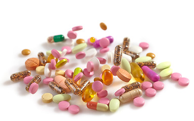 Image showing heap of various pills 