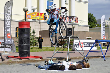 Image showing Mikhail Sukhanov ? the champion of Russia on a cycle trial, acts