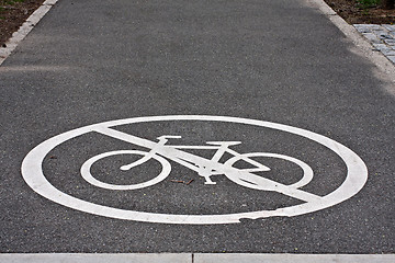 Image showing no bicycle line