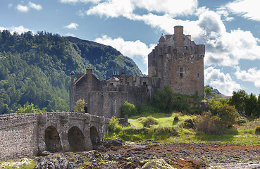 Image showing Calm sky over castle